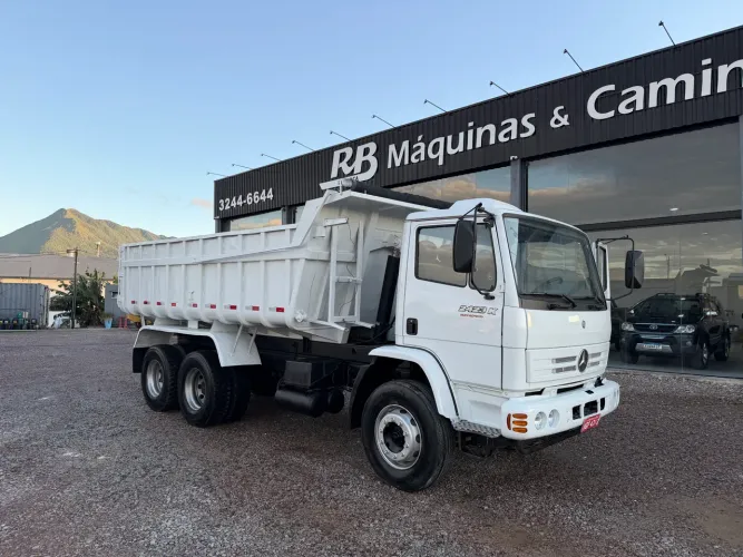 Mb 2423 caçamba