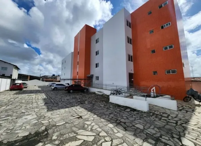 Cristo - Alugo apartamento mobiliado com 2 quartos, próximo ao cemitério do Cristo.