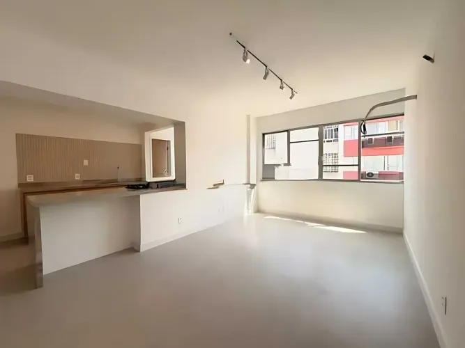 Apartamento : / Residencial / Leblon