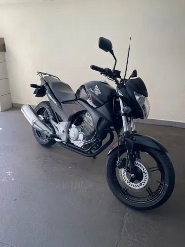 Cb300r 2009 baixa quilometragem