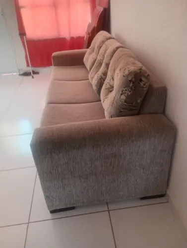 Vendo sofá 3 lugares