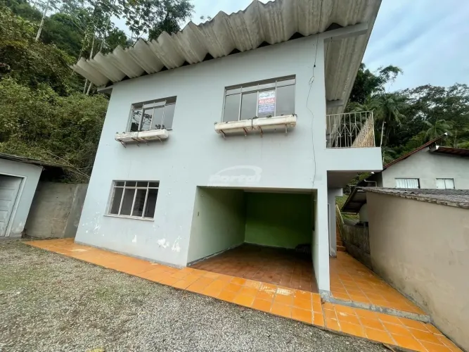 Casa disponível para locaçao, bairro Bom Retiro