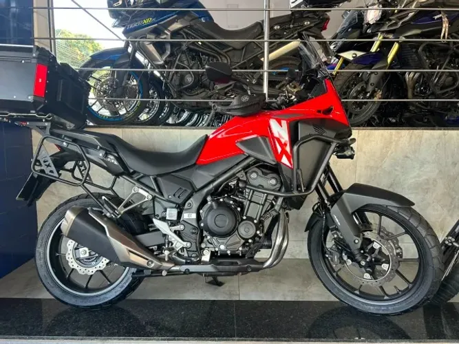 HONDA NX 500 - Modelo 2026, REPLETA de acessórios, com apenas 10.000 km rodados!