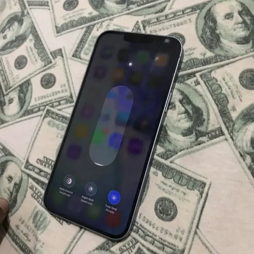 iPhone 14 Plus