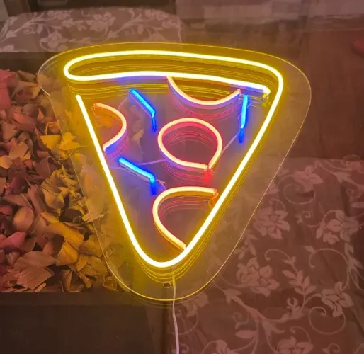 Painel de led - fatia de pizza 