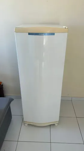 Geladeira Consul CRA30E 260l