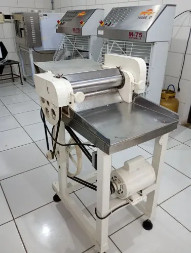 Cindro laminador massa pastel 40 cm inox