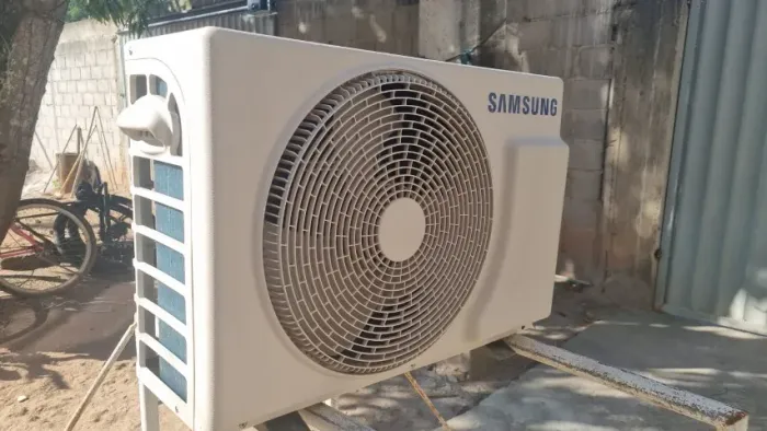 Ar condicionado samsung Windfree AI 12000 BTU 220V vendo ou troco