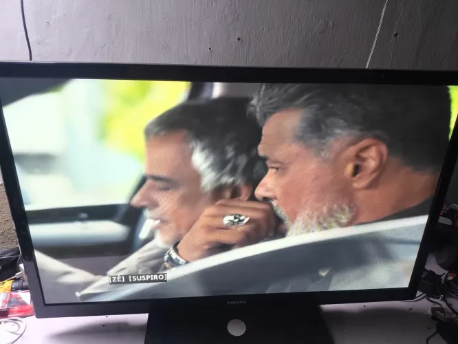 TV Samsung plasma 43pl não smart