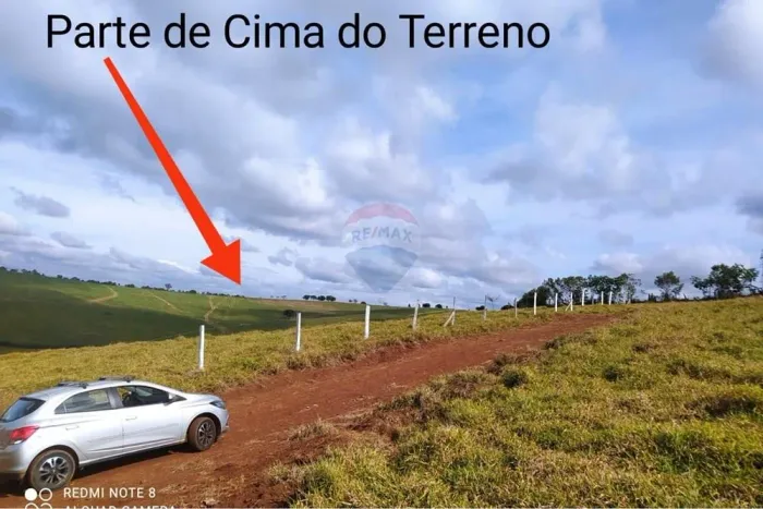 Terreno 8.524 m² com casa em construção Mãe dos Homens