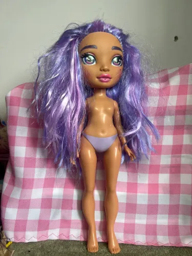 Boneca grande rainbow .leia o anúncio com atenção