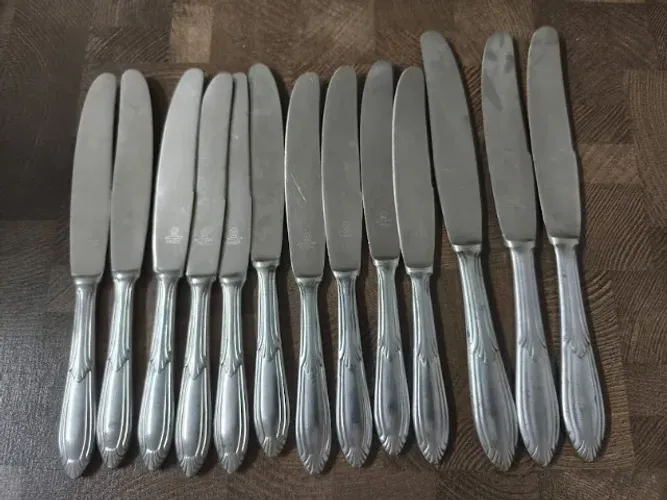 Kit 10 Facas Servir de Sobremesa e 3 de facas de Jantar Da Marca Wolff 