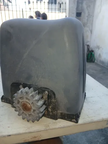 Motor de portao p retirar pecas