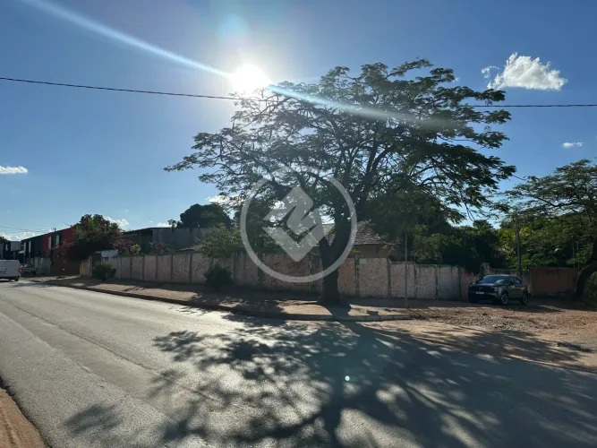 Casa comercial de esquina Parque Geórgia codigo: 353949