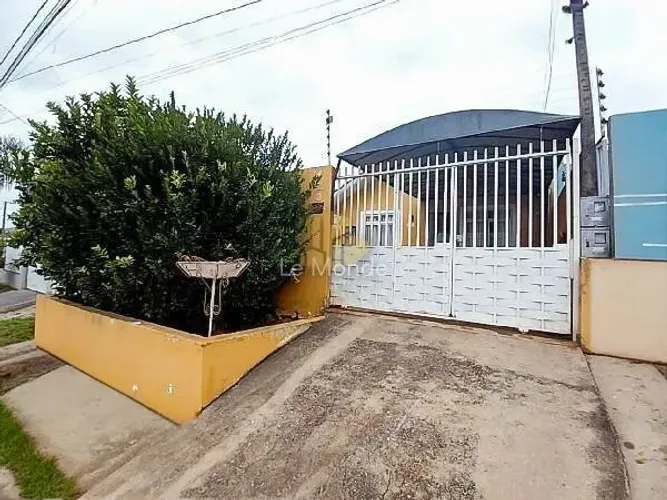 Casa com edícula e churrasqueira à venda | Bairro Estados  Fazenda Rio Grande