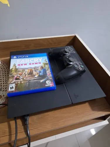 PS 4 com 1 controle 1 jogo R$ 950 re