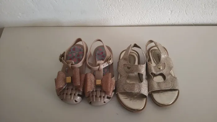 Sandálias infantil 23/24
