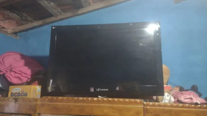 Vendo tv 32 polegadas não é smart / Sarapuí sp