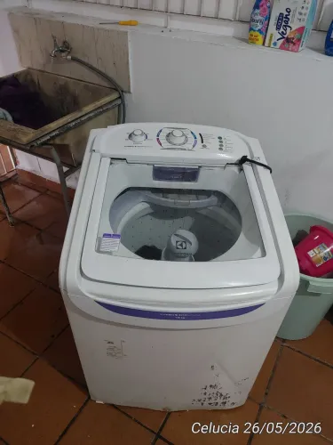 Maquina eletrolux 15 kg( apenas trocar uma peça
