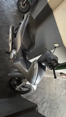 Vendo Biz125 R$15.000 - pouco rodada!