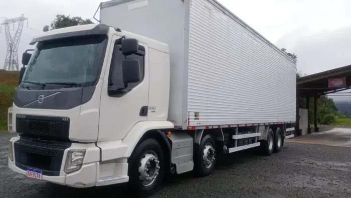 VM Bibtruck 8x2 único dono 