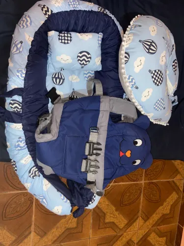 Vende se. Ninho de bebê, almofada amamentação e bebê carona 