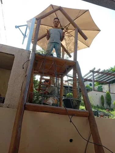 Contrução de playground e estruturas de madeira divesas