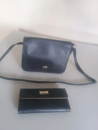 Bolsa e carteira em bom estado 