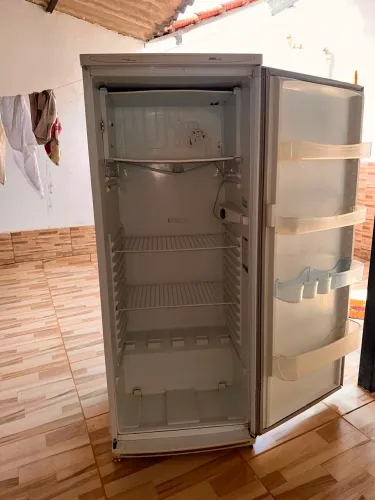 Geladeira Dako
