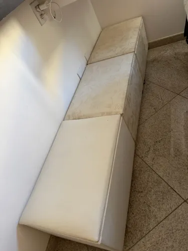 Vendo três puffs/baú com rodinhas, 450 reais os três