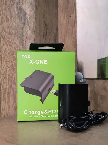 Kit Bateria Recarregável Para Controle Xbox One + Cabo Usb