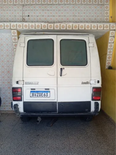 Renault Trafic Furgão Chassi Curto 2.2 1997