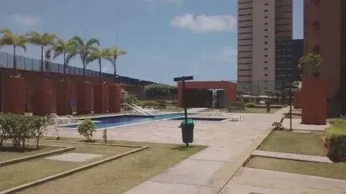 CONDOMINIO METROPOLIS