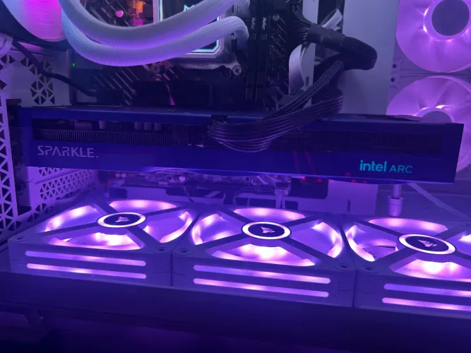 Placa de vídeo Intel ARC B580 12gb  na Garantia 