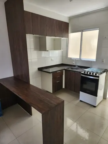 Apartamento 2 Dormitórios a 7 Min do Metrô Guilhermina-Esperança | 45 m² | Vila Guilhermin