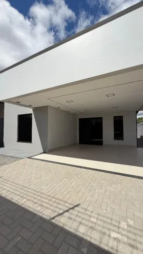 Casa alto padrão pronta para morar no bairro jóquei clube,suíte master area integrada, vem