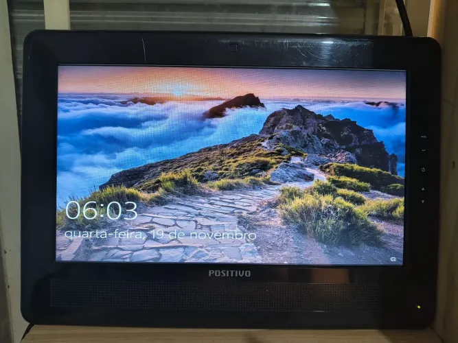 Monitor Positivo