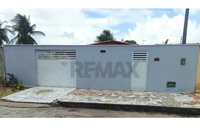 Casa Espaçosa 4 Quartos à Venda - Oportunidade Imperdível de adquirir seu imóvel !!
