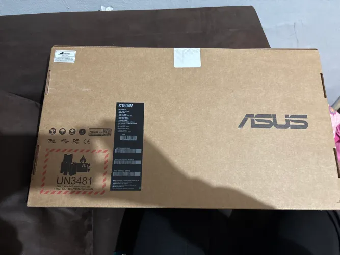 Notebook X1504V