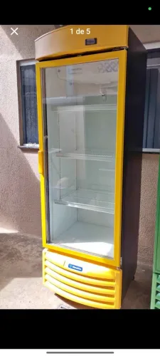 Freezer expositor cervejeiro