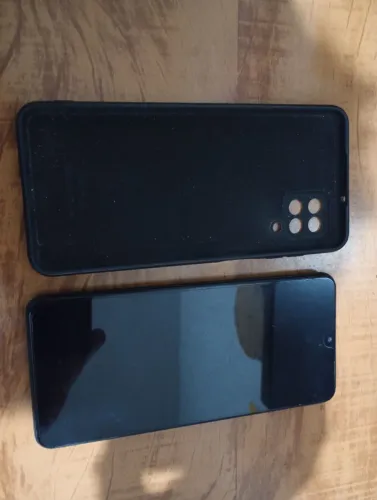 Samsung Galaxy A12 Para conserto com película e capa 