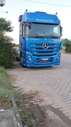 Mercedes Benz Actros 2546
