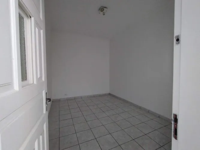 Casa para Alugar 1 Dormitório | Vila das Mercês