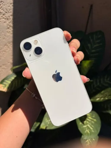 iPhone 13 - bem conservado
