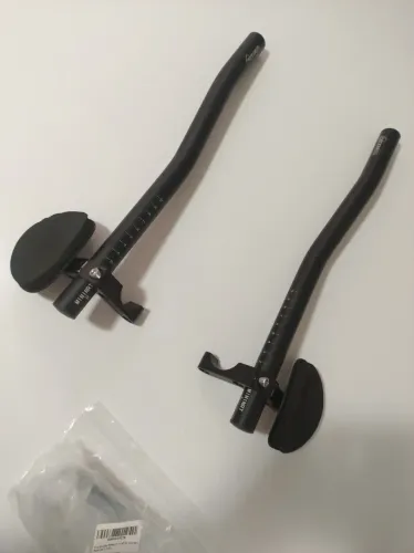 Clip adaptável para guidões