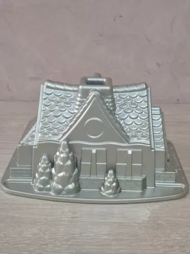 Forma de Bolo Casa do Papai Noel (Gingerbread House)