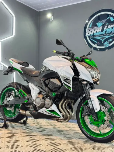 Kawasaki Z800 2016 ABS. Moto dispensa comentários. Quem conhece sabe!