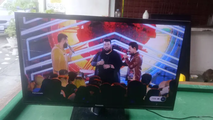 Vendo está tv Panasonic 23 samrt tv