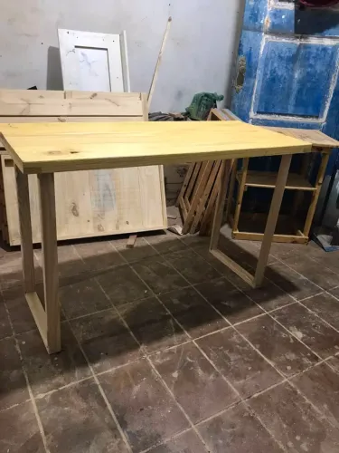 Mesa de pinus
