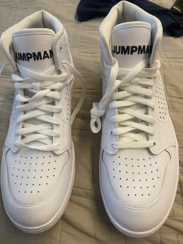 Tênis Jordan jumpman - tamanho 11,5 ( tamanho 43 no Brasil )